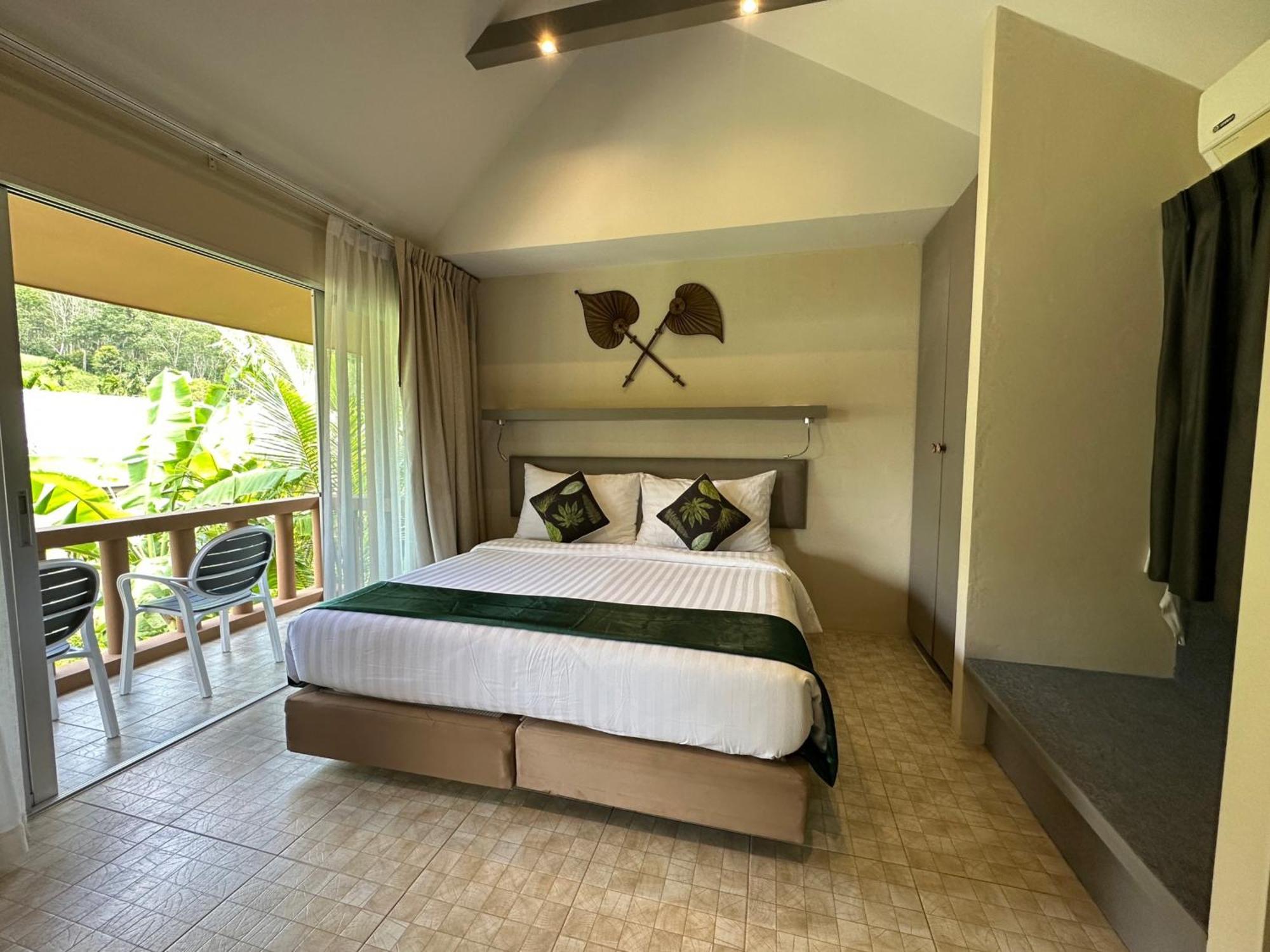 Sakoo Valley Naithon Beach Exterior photo