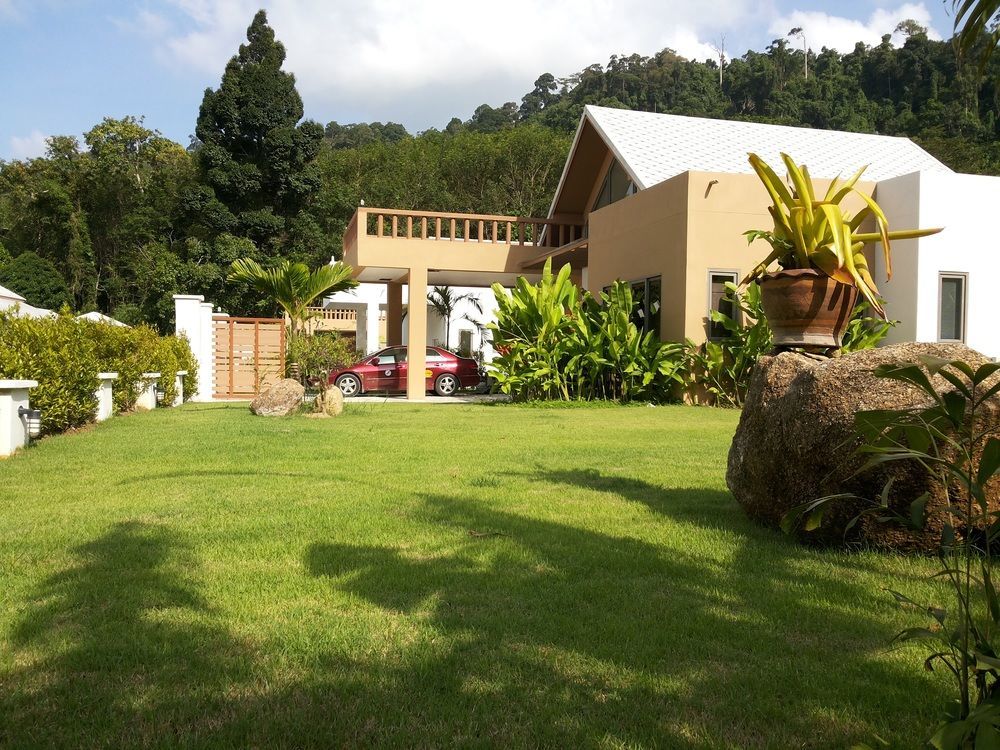 Sakoo Valley Naithon Beach Exterior photo
