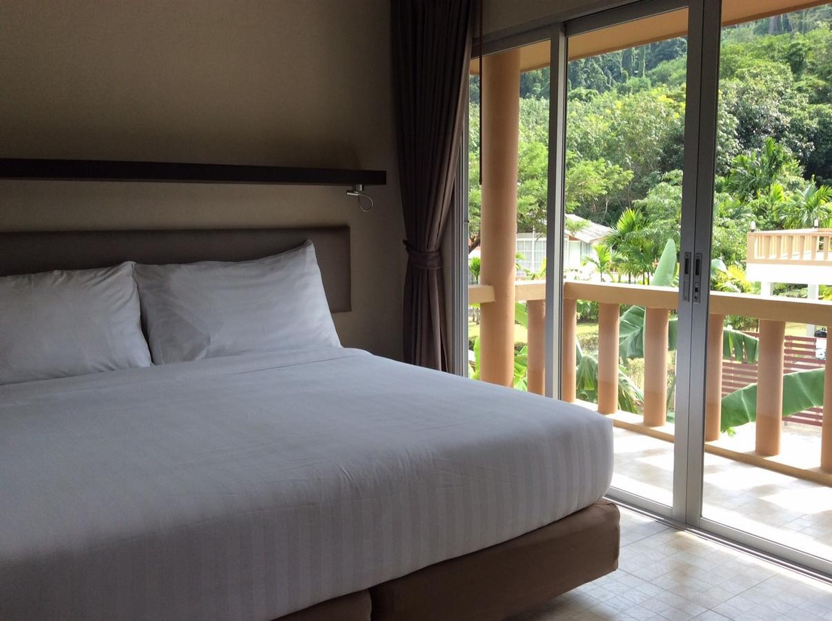 Sakoo Valley Naithon Beach Exterior photo