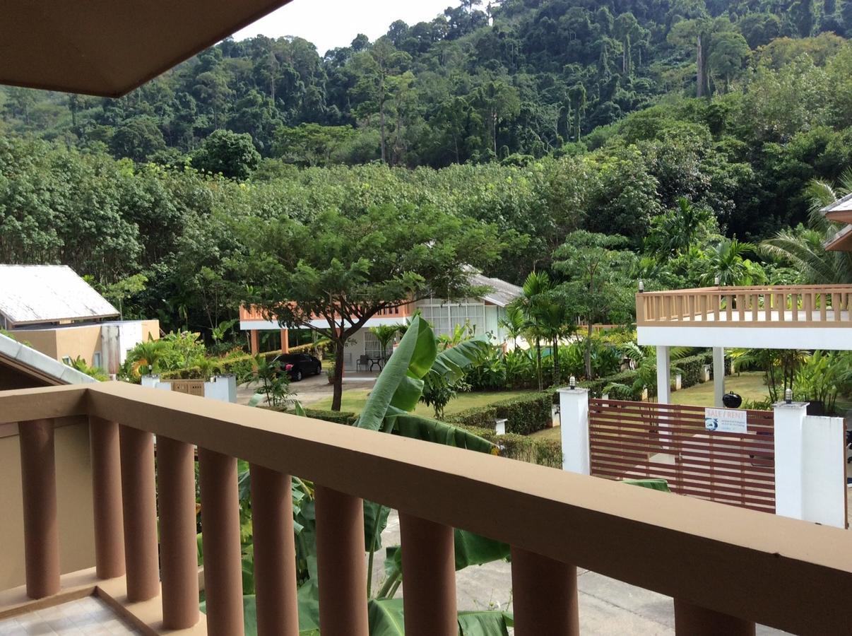 Sakoo Valley Naithon Beach Exterior photo